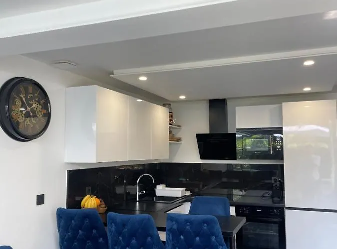 Daire Tropique Antibes